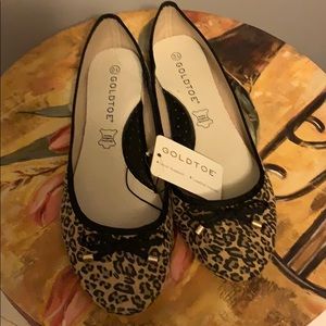 Leopard flats with bow accent